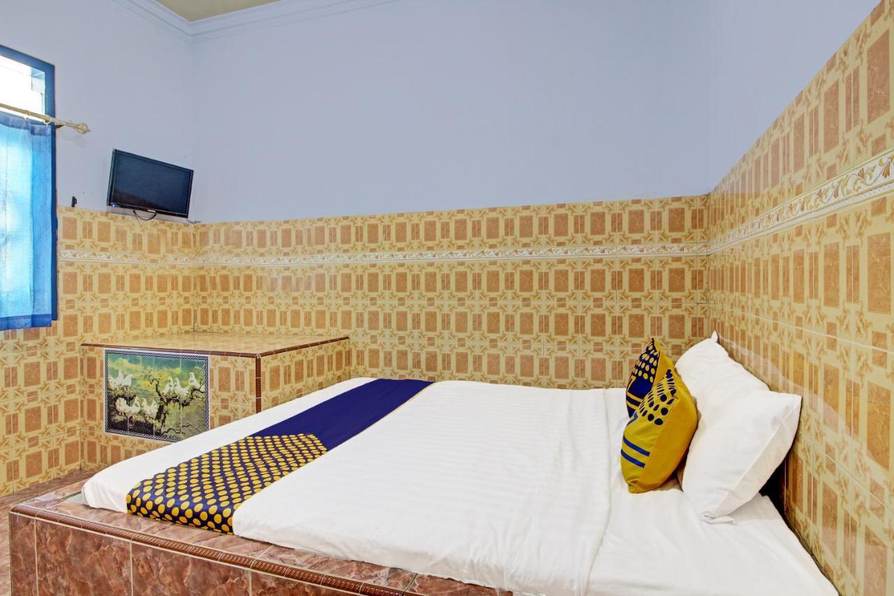 SPOT ON 91694 Hotel Rama Chandra Temanggung Bagian luar foto